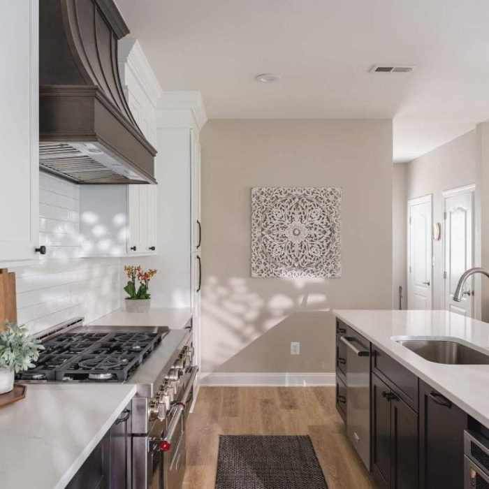 Park-Creek-Miyuki-Kitchen-Photos-3-of-31-scaled-1.jpg